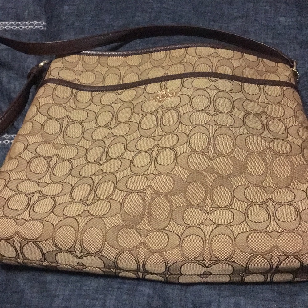 Bag - Picture 2 of 5